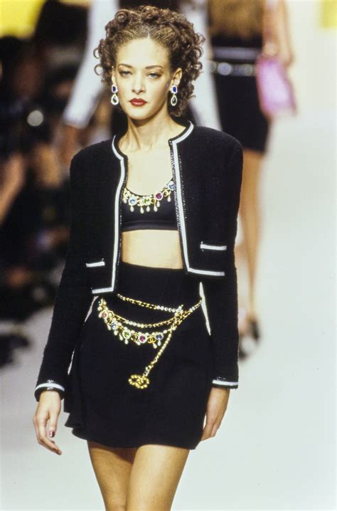 chanel runway looks.